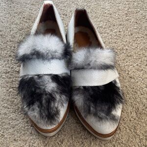 Australia Luxe Collective White and Black Fur Slippers